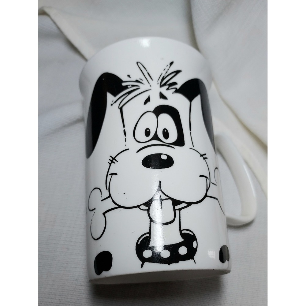 Royal Fine Porcelain Coffee Cup White Black Cartoon Character Dogmatix Vintage‎
